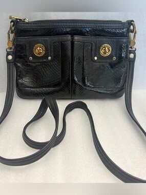 Marc by Marc Jacobs Black Snake Embossed Leather Crossbody Bag Turn Lock Pockets